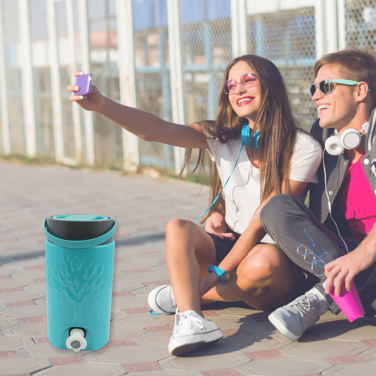 Insulated Water Jug 2000ml – Leakproof, with Tap – close-up