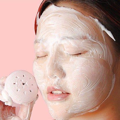 Silicone Facial Cleansing Brush – Octopus Shape – close-up