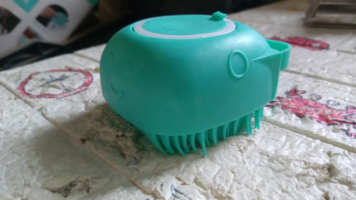 Silicone Bath Brush – Built-in Shampoo Dispenser – view 10