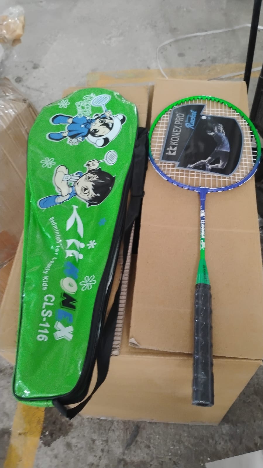 Kids Badminton Racket set – Lightweight with Carry Bag – view 10
