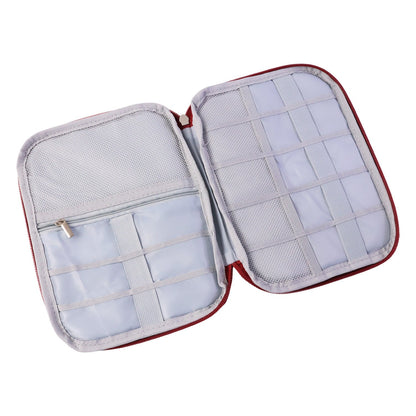 Zip pouch white bg