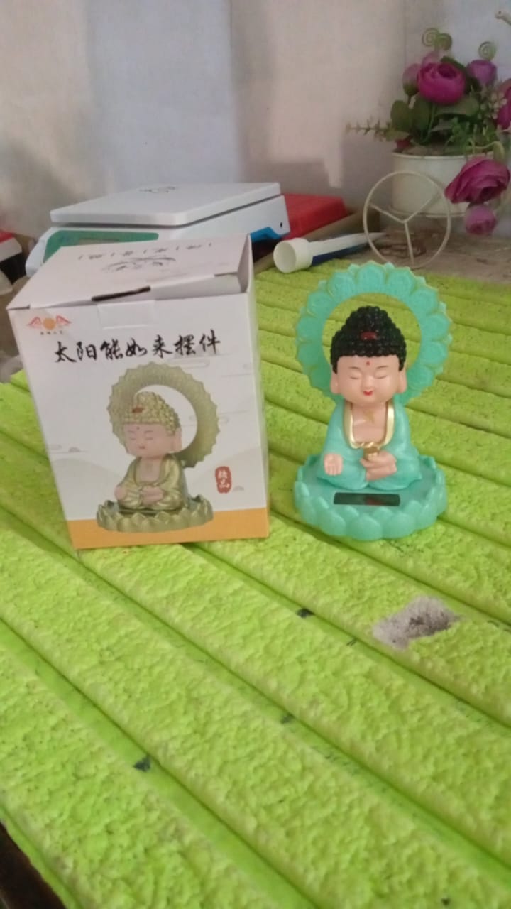 Solar Buddha Statue – Eco-Friendly Moving Head Decor – view 7