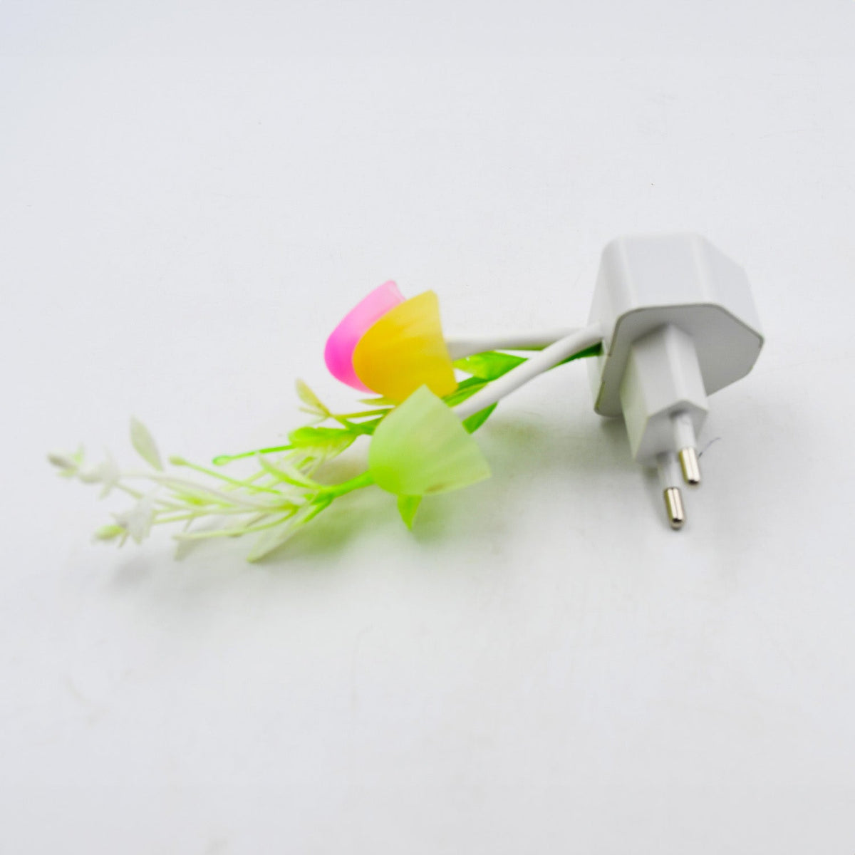 Mushroom Night Light – Color Changing LED with Auto Sensor – close-up