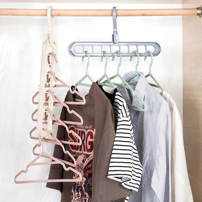 Space Saving Hanger – 9-Hole Wardrobe Organizer – detail view