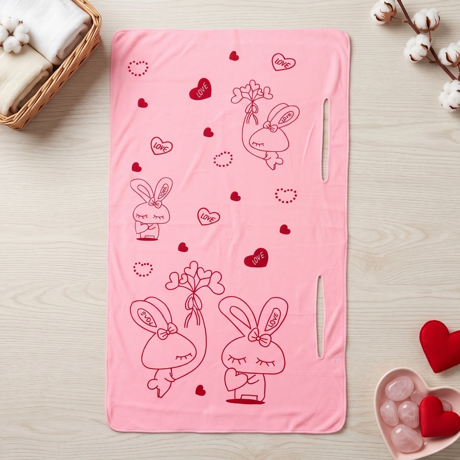 Quick dry body wrap towel with secure fastening for women