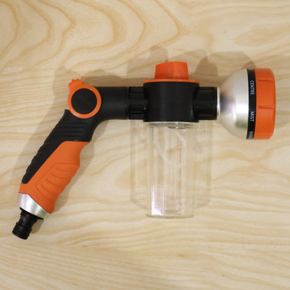 Hose spray nozzle garden use