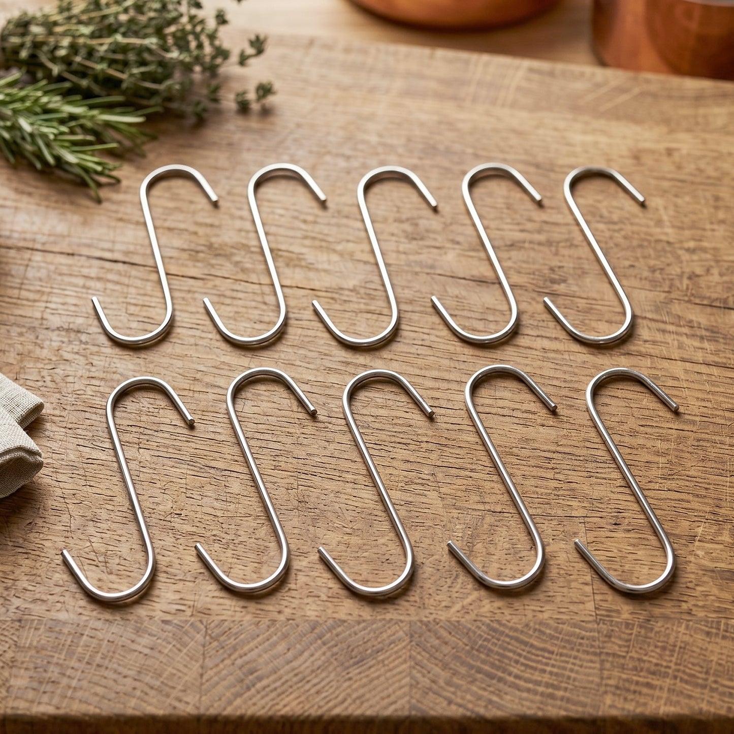 Strong metal hooks multipurpose