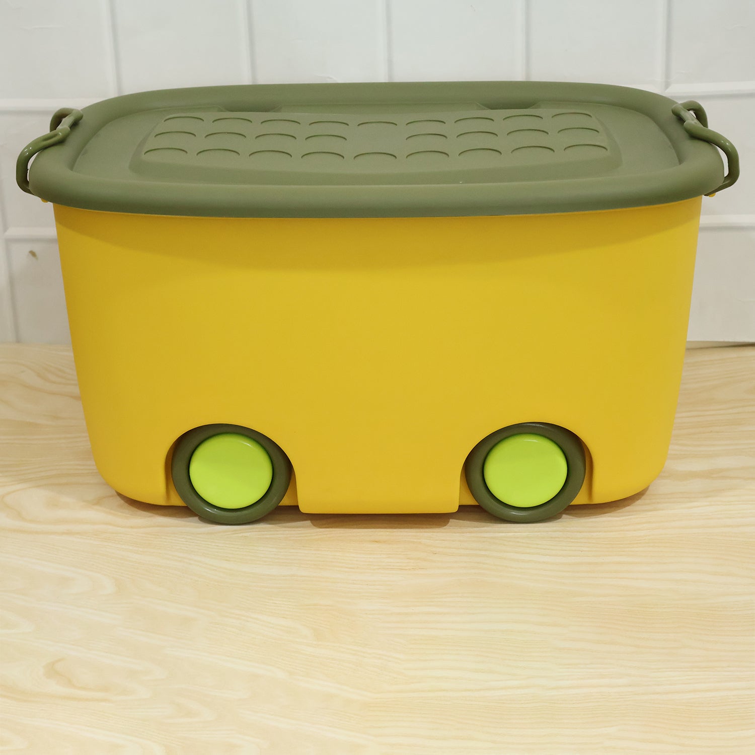 Durable 25 litre wheeled storage box for versatile storage