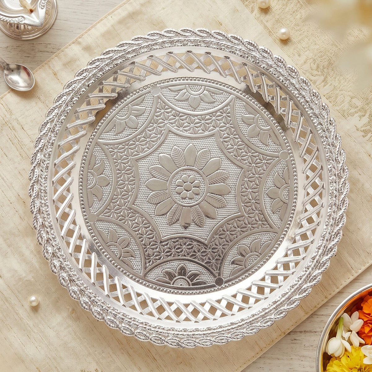 Decorative Silver Serving Tray – Elegant Round Floral Design – close-up