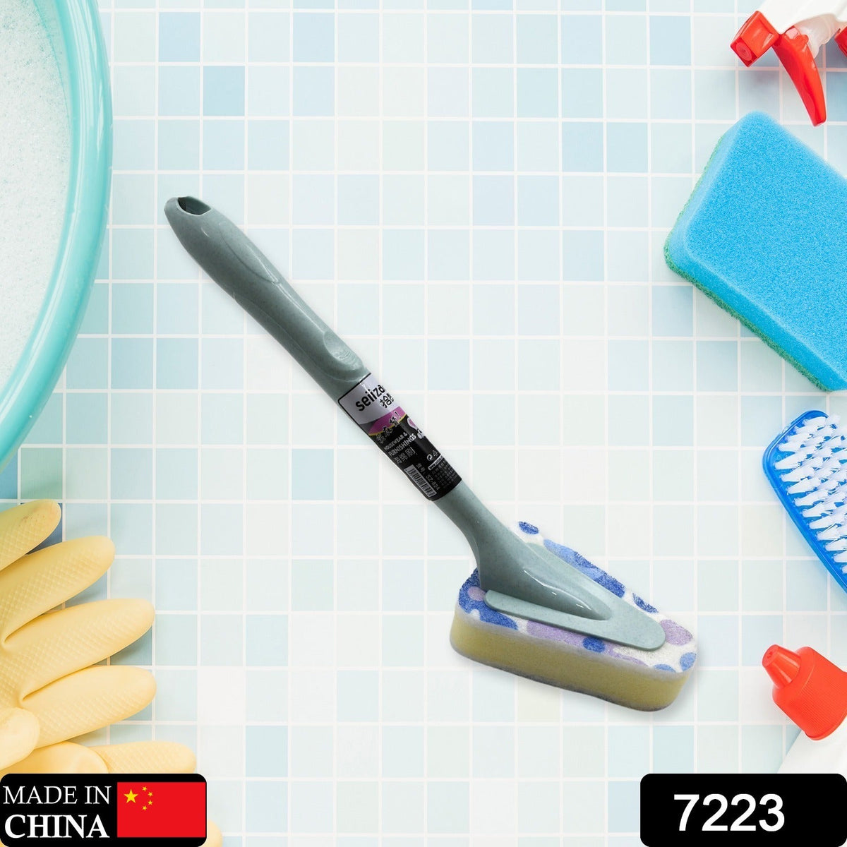 Triangular Sponge Brush – Long Handle Kitchen – side view