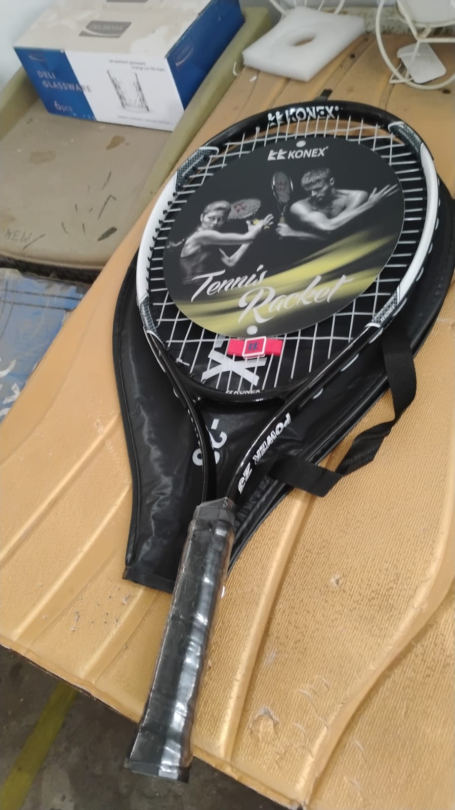 Lightweight Tennis Racket – Durable Aluminium Frame – view 7