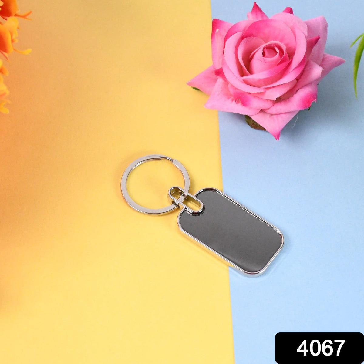 Metal Keyring – Durable Oval Keychain & Handbag Charm – side view