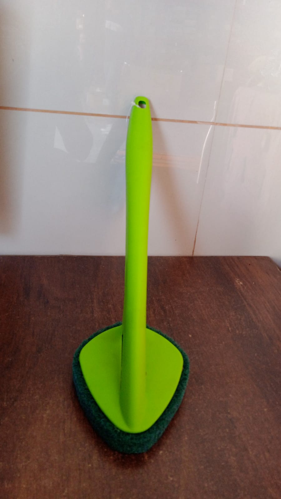Long Handle Scrubber – Triangular Sponge Pad – view 8